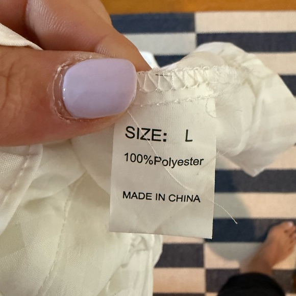 Source Unknown White Ruffle Blouse - Picture 5 of 5